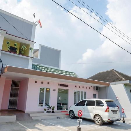 Reddoorz Near Rita Supermall Purwokerto 2 ภายนอก รูปภาพ