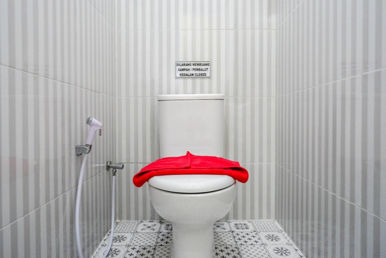 Reddoorz Near Rita Supermall Purwokerto 2 ภายนอก รูปภาพ