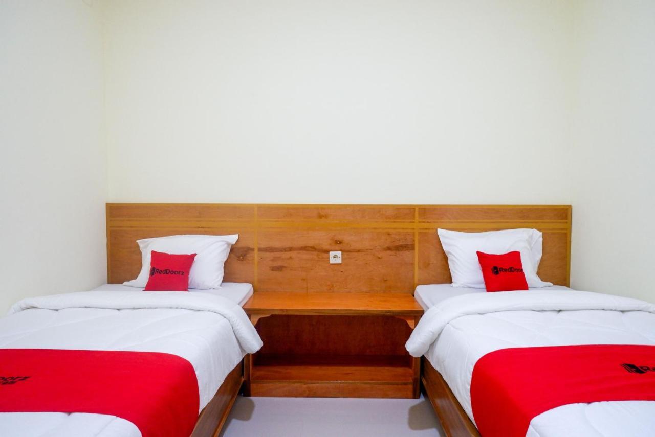 Reddoorz Near Rita Supermall Purwokerto 2 ภายนอก รูปภาพ
