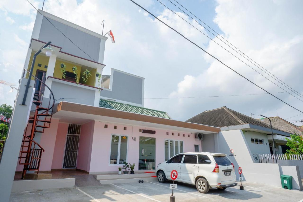 Reddoorz Near Rita Supermall Purwokerto 2 ภายนอก รูปภาพ