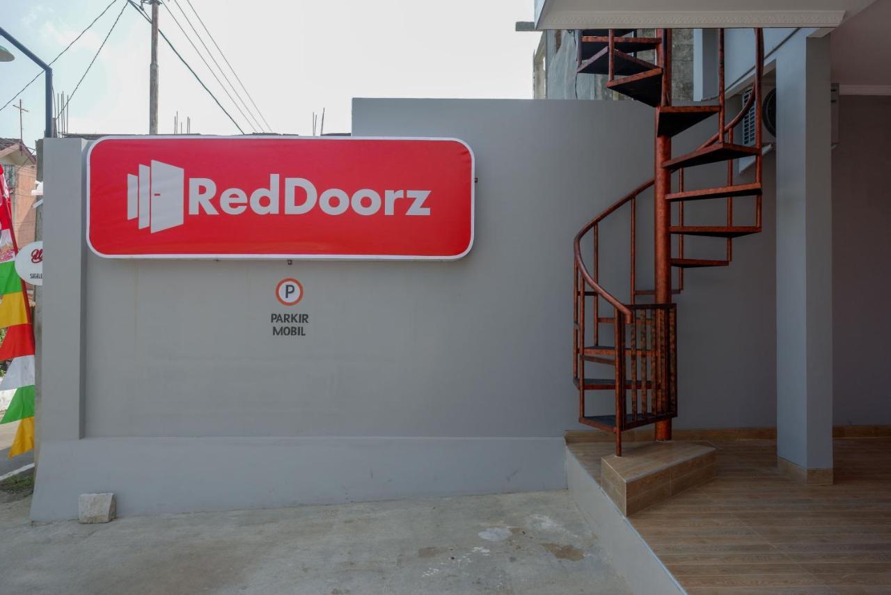 Reddoorz Near Rita Supermall Purwokerto 2 ภายนอก รูปภาพ