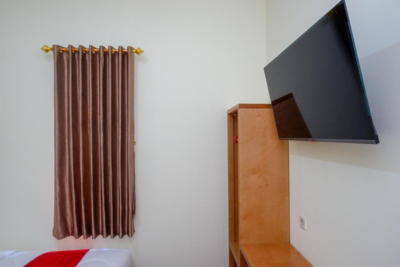 Reddoorz Near Rita Supermall Purwokerto 2 ภายนอก รูปภาพ