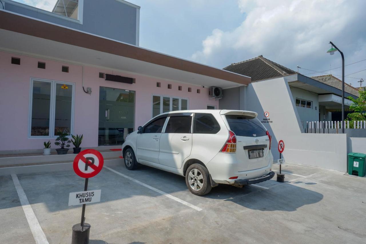 Reddoorz Near Rita Supermall Purwokerto 2 ภายนอก รูปภาพ