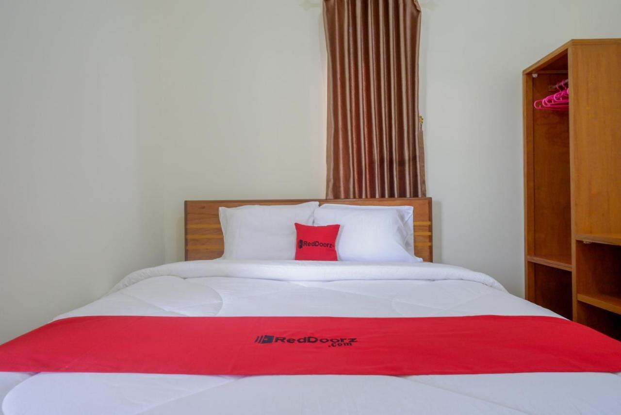 Reddoorz Near Rita Supermall Purwokerto 2 ภายนอก รูปภาพ