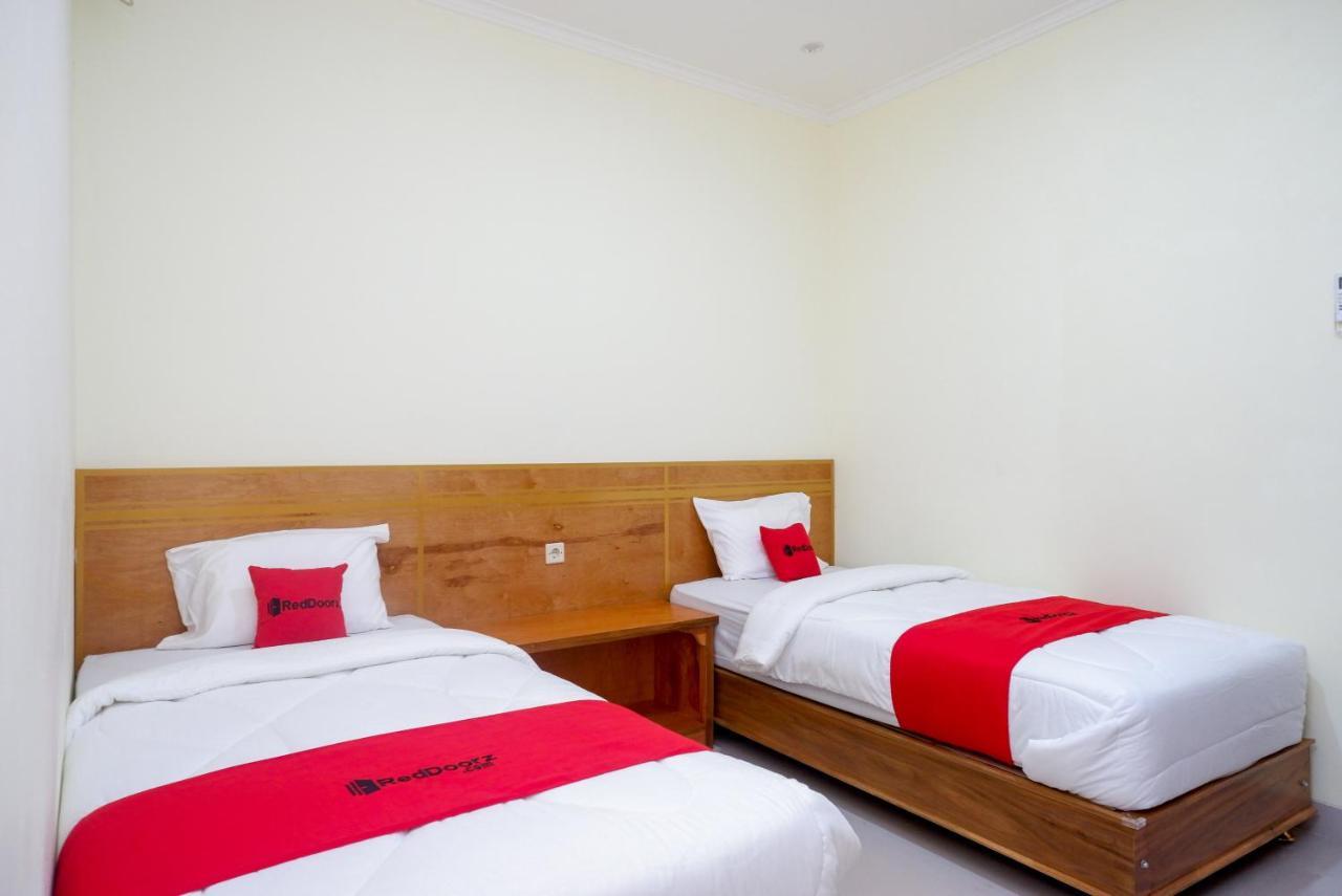 Reddoorz Near Rita Supermall Purwokerto 2 ภายนอก รูปภาพ
