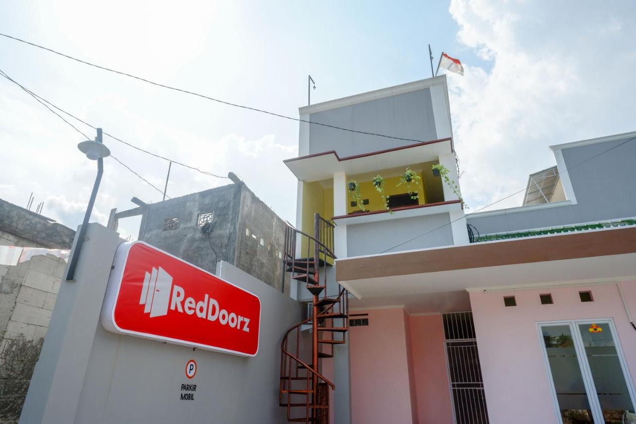 Reddoorz Near Rita Supermall Purwokerto 2 ภายนอก รูปภาพ